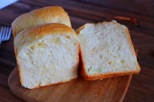 咸甜皆宜，蓬松香軟 烘焙十年的家常吐司心得